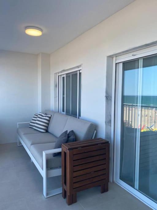 Apartamento 1ª Linea De Playa - Con Piscina Y Parking Playa de Gandia Bagian luar foto