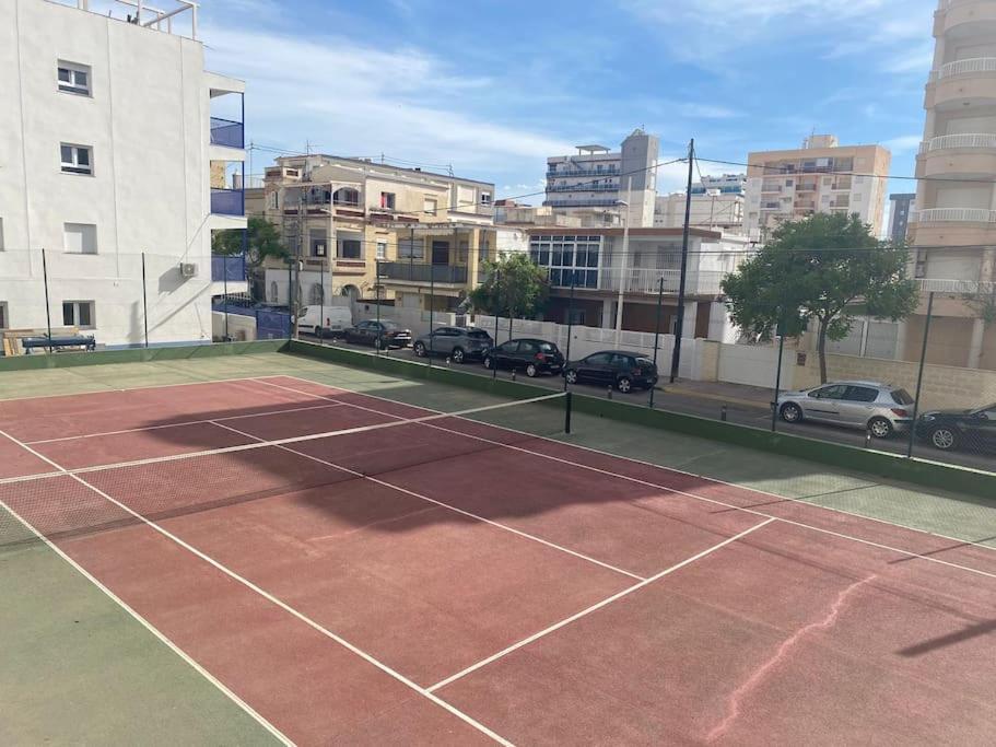 Apartamento 1ª Linea De Playa - Con Piscina Y Parking Playa de Gandia Bagian luar foto